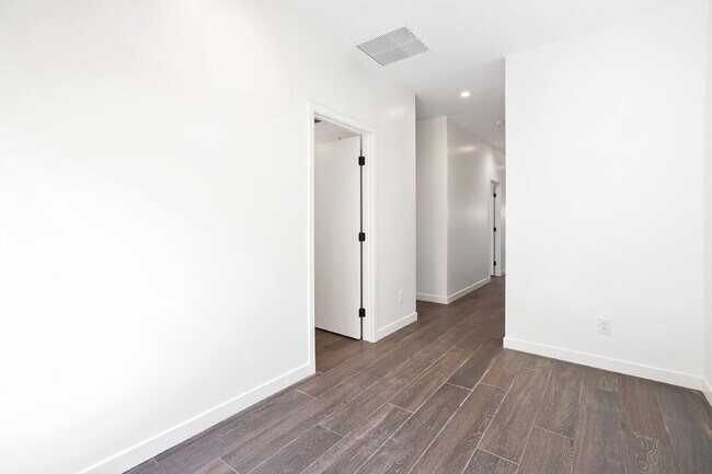 Building Photo - Brand new home in Garfield Historic District!