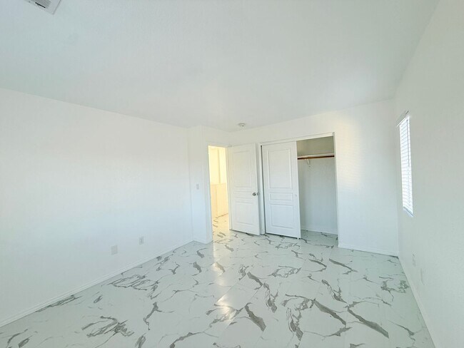 Building Photo - 2023 San Antonio Ct