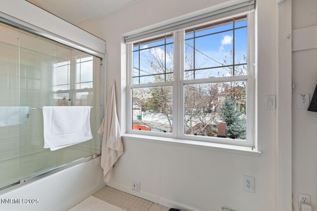 Building Photo - 543 California Ave