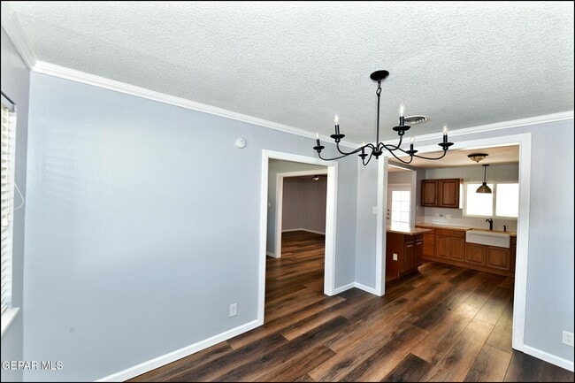 Building Photo - 4217 Canterbury Dr