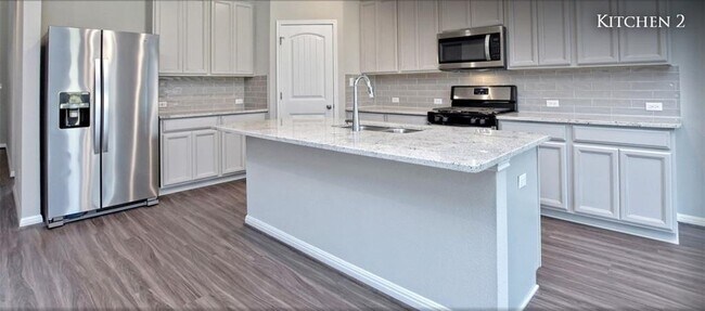 Building Photo - 533 Gabrielle Anne Dr