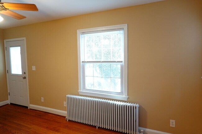 Building Photo - 8207 Garland Ave