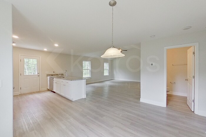 Building Photo - 223 Western Red Cedar Dr