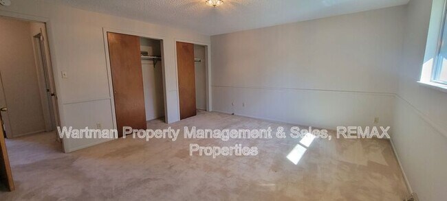 Building Photo - 6853 Duke Dr