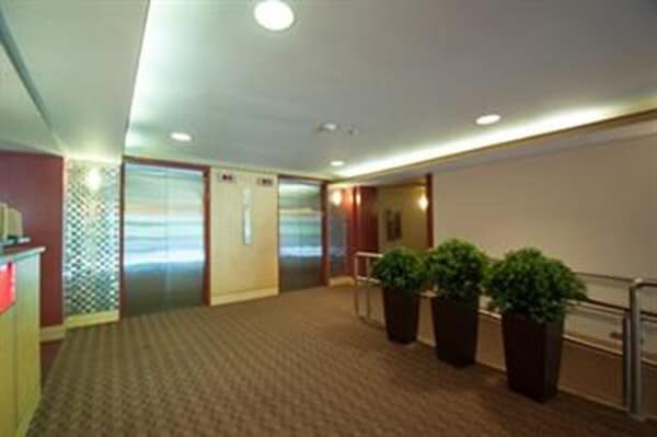 Building Photo - 1600 Beacon St