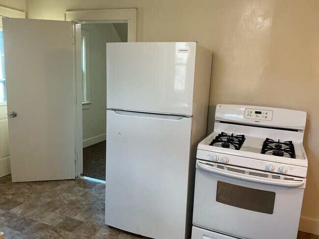 Building Photo - 5239 N 38th St