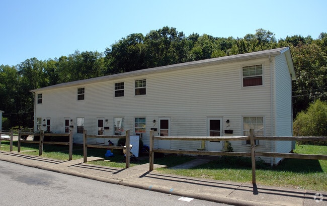 Building Photo - Miracle Acres