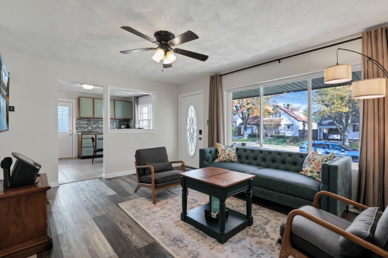 Building Photo - 3333 Dresden St