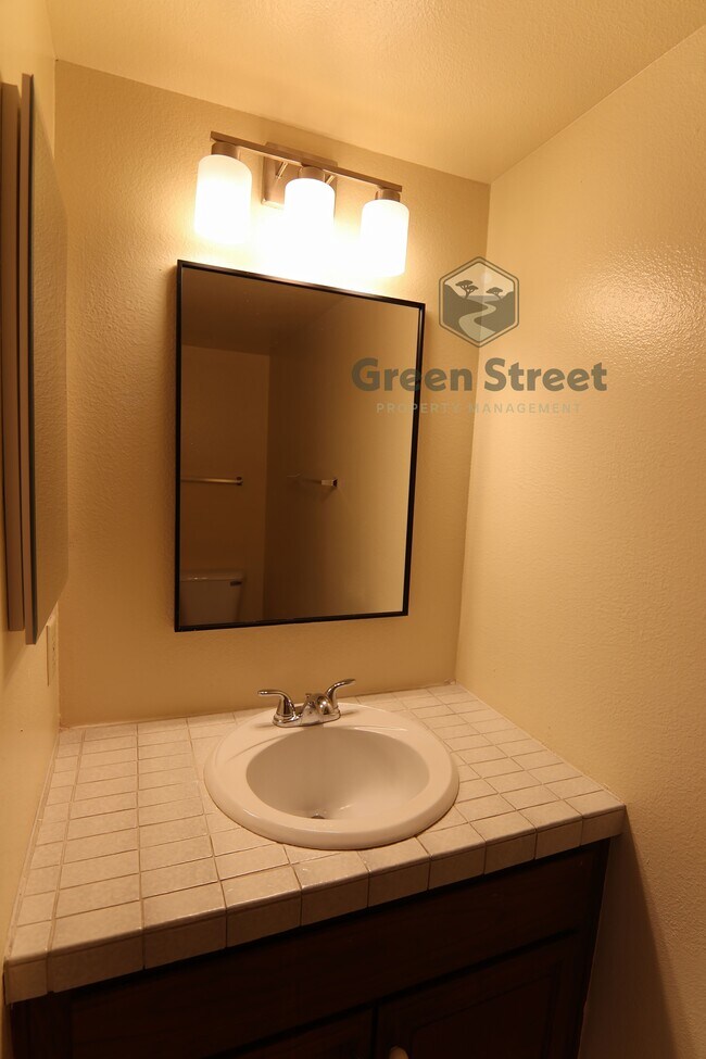 Building Photo - 3843 Camino Lindo