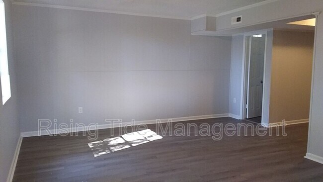 Building Photo - 1036 Arcadia Cir