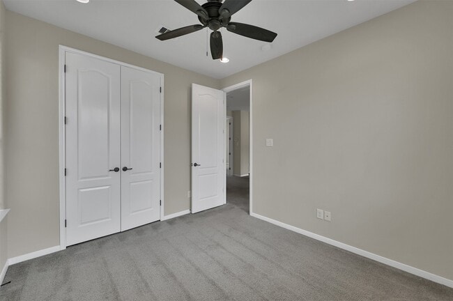 Building Photo - 14557 San Pietro Dr