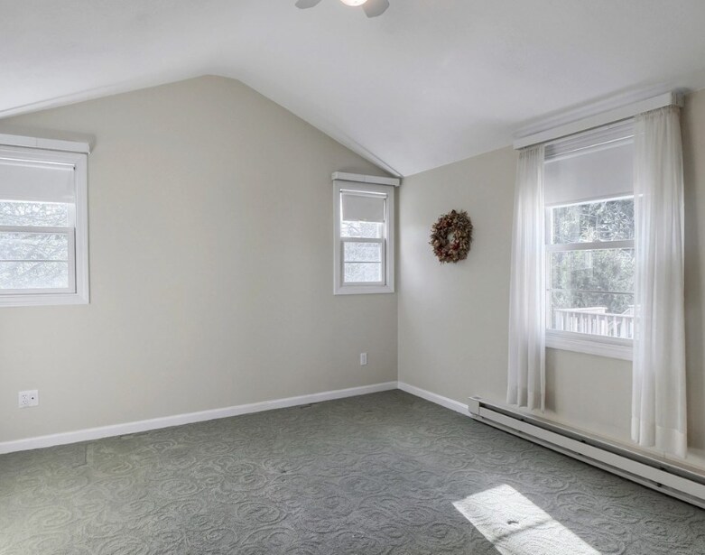 Building Photo - 438 Old Bedford Rd