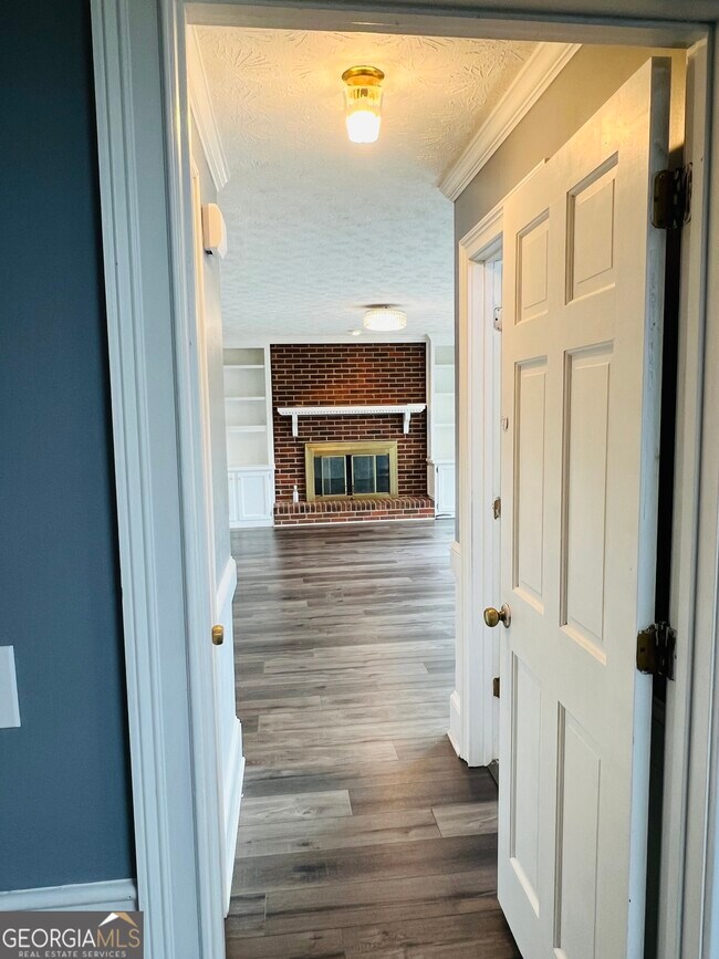 Building Photo - 2361 Ciji Cir