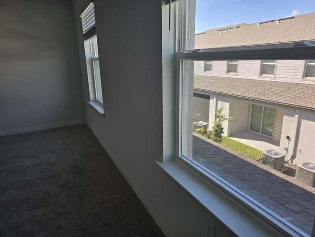 Building Photo - 10135 Trumpet Honeysuckle Wy