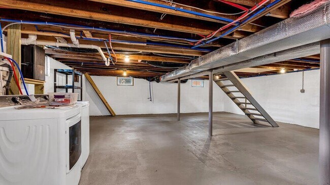 Building Photo - 557 Mantoloking Rd