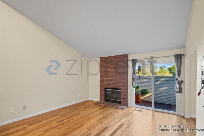 Building Photo - 7898 Gate Way