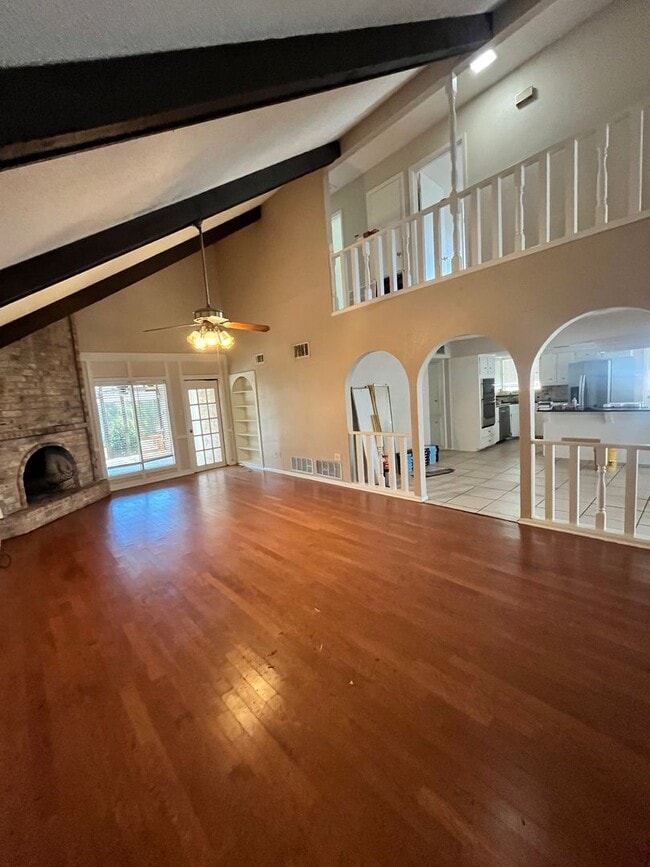 Building Photo - 4/3-Royalton Subdivision / Country Club Estates area