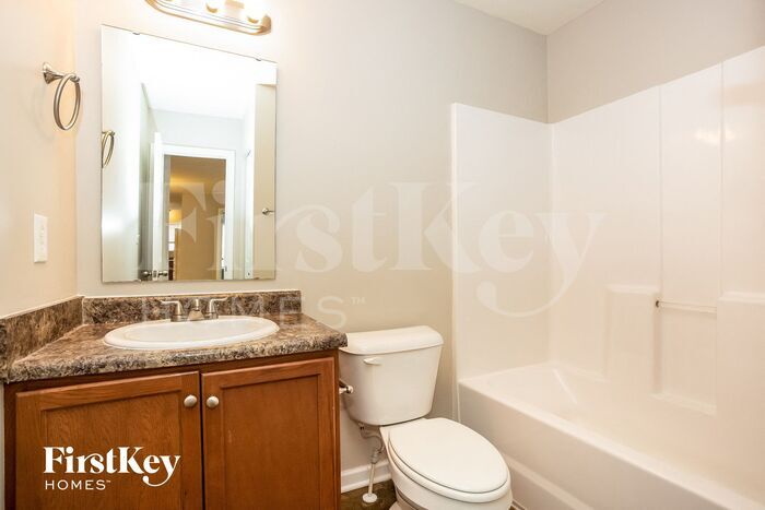 Building Photo - 659 Bobtail Dr