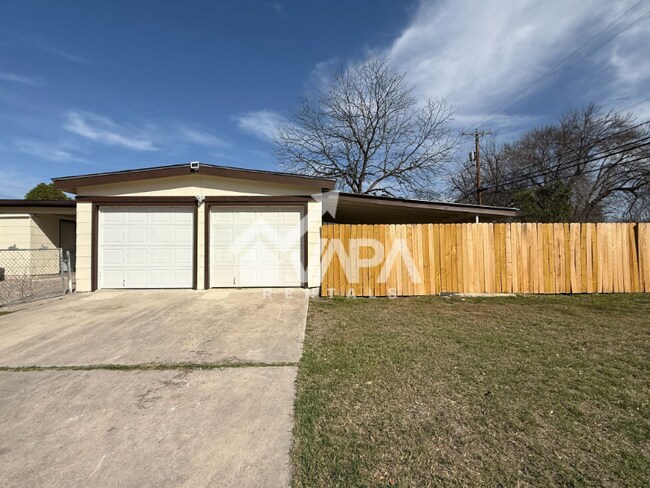 Building Photo - 238 Denton Dr