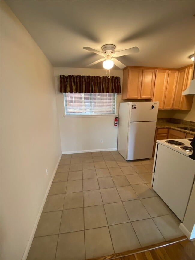 Building Photo - 1523 Heights Blvd