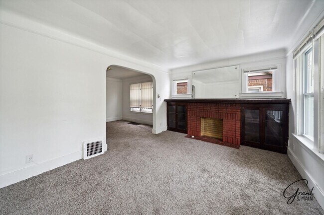 Building Photo - 14920 Washburn St