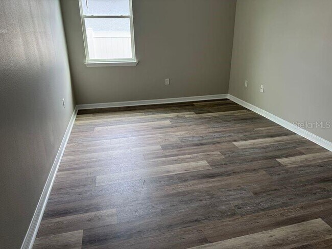Building Photo - 3345 Curlew Ave