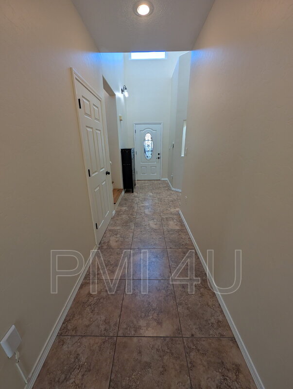 Building Photo - 6101 Eagle Eye Dr NW