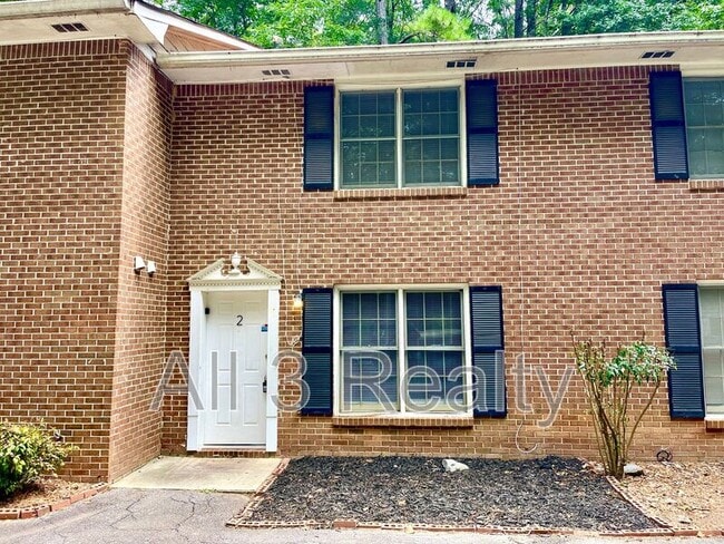 Primary Photo - 310 S Jeff Davis Dr