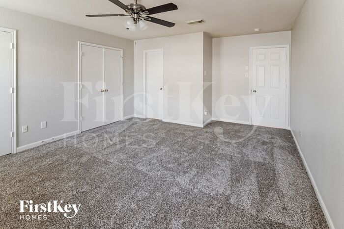 Building Photo - 15114 Blue Creek Ranch Dr
