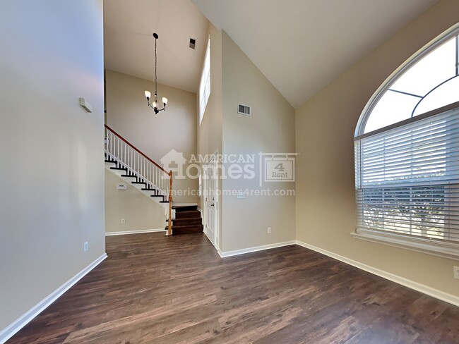 Building Photo - 157 Oak Bluff Road