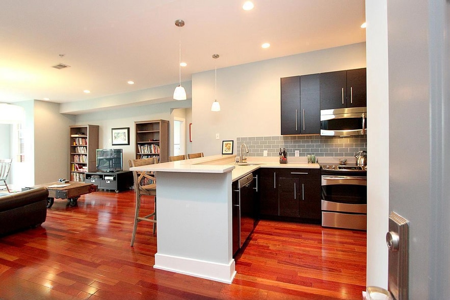 Building Photo - 440 Rhode Island Ave NW