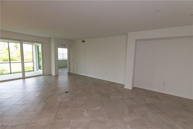 Building Photo - 16524 Kingwood Ln