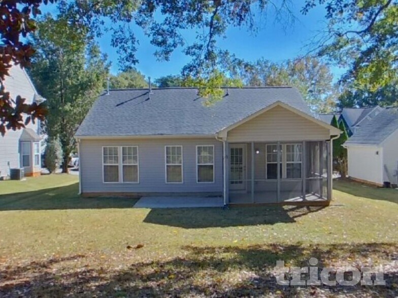 Building Photo - 124 Bathurst Ln