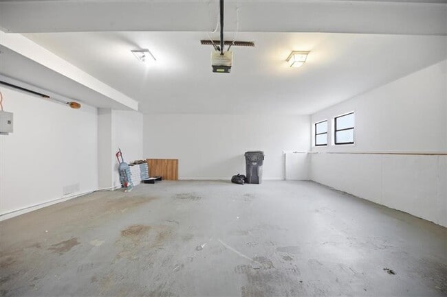 Building Photo - 530 Matterhorn Way