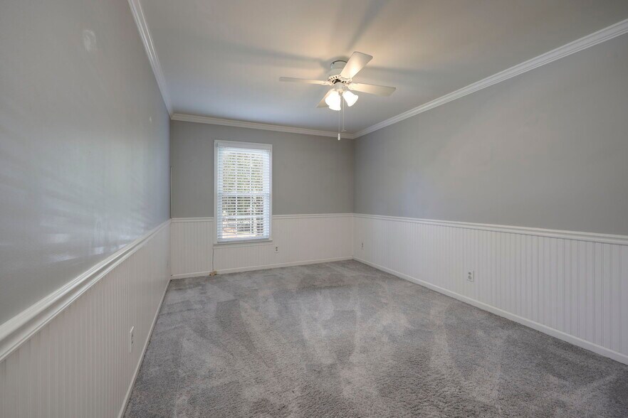 Building Photo - 1135 Clifton Ln