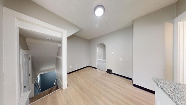 Building Photo - Old Brooklyn Area - 3 Bedroom Single Famil...