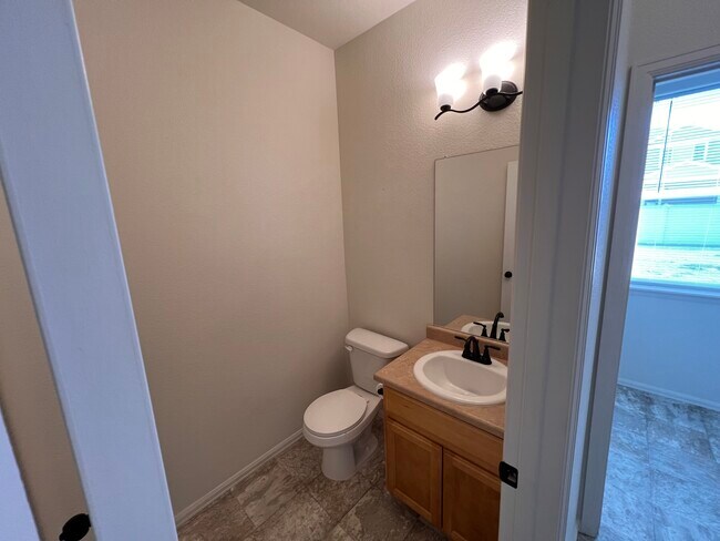 Building Photo - 2670 Turquoise St