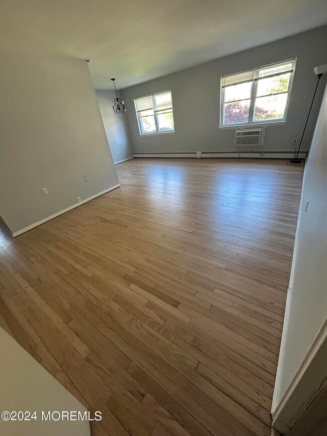 Building Photo - 4 Windsor Terrace