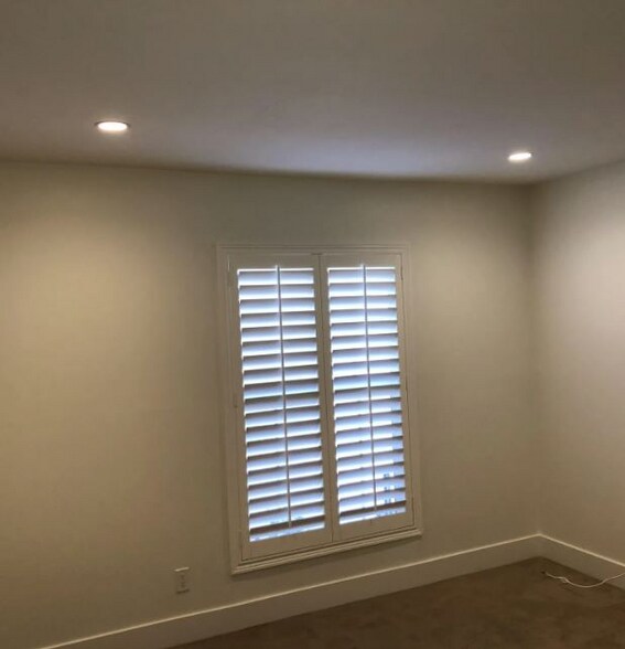 Building Photo - 1081 Triunfo Canyon Rd