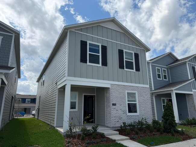 Building Photo - 5195 Loyalty Dr