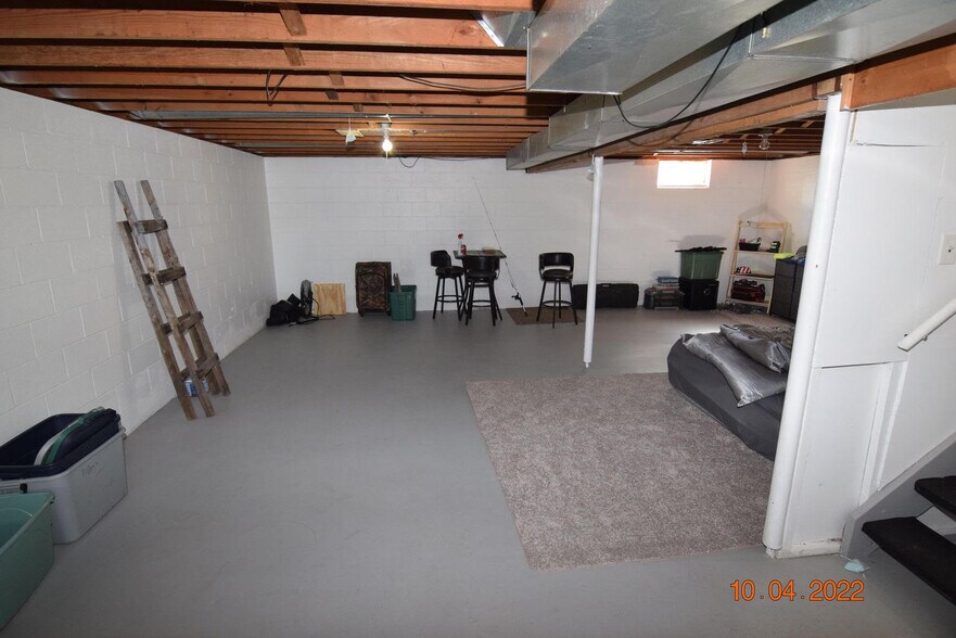 Building Photo - 408 Richard St