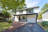 Building Photo - 413 Terhune Ave