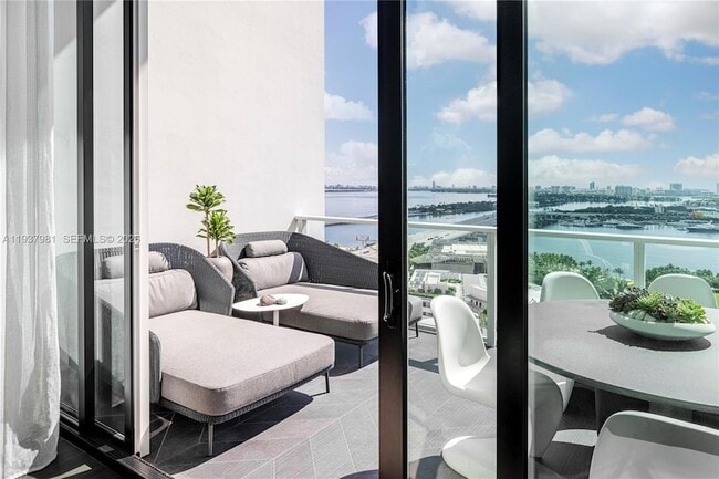 Building Photo - 1040 Biscayne Blvd