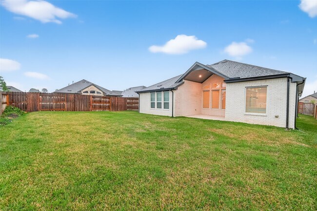 Building Photo - 2210 Cherry Brg Ln