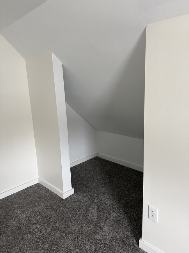 Building Photo - 809 Lamont St