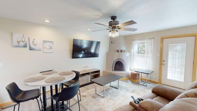 Building Photo - Vista Del Sur