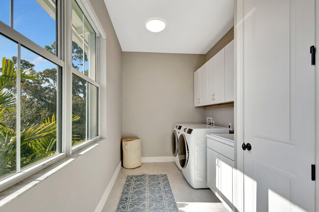 Building Photo - 13325 Machiavelli Way