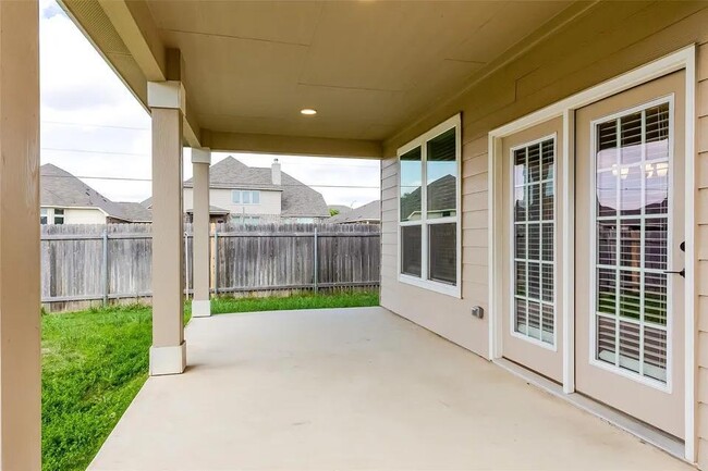 Building Photo - 716 Priscilla Ct