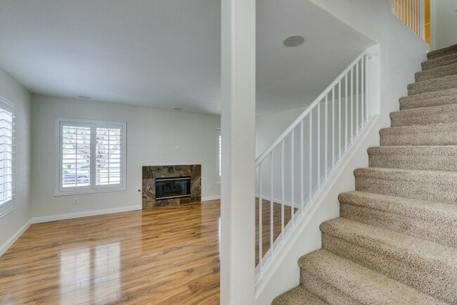 Building Photo - Coming Soon!! 3 Bedroom 2.5 Bathroom Townh...