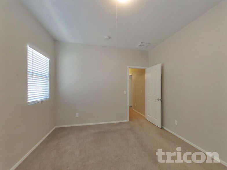 Building Photo - 1795 Matthews Dr